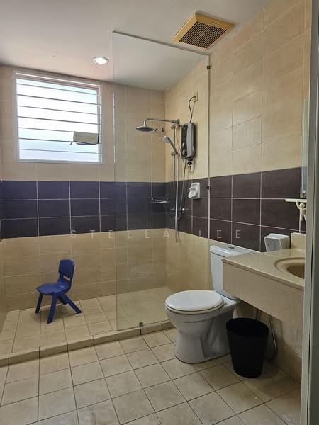 Rumah Teres untuk Disewa di Sungai Long (Bandar Sungai Long) - Stella Lee - Bathroom - PropertyGuru.com.my