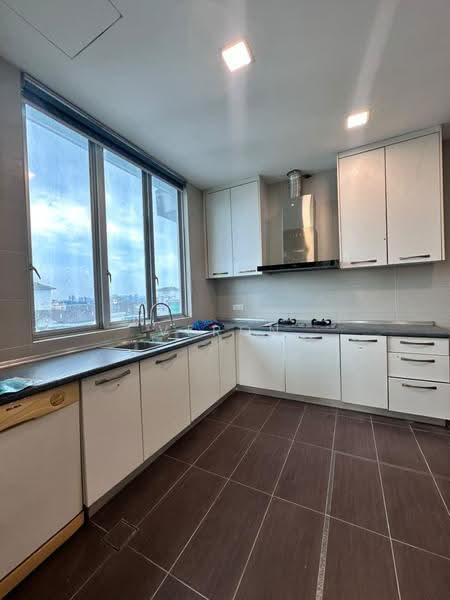 Kondominium untuk Disewa di USJ One Avenue Condo - Veron Leong - Kitchen - PropertyGuru.com.my