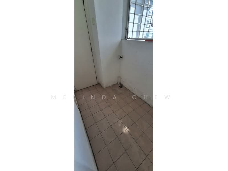 Kondominium untuk Disewa di Bayswater Resort Condominium - Melinda Chew - Interior laundry area - PropertyGuru.com.my