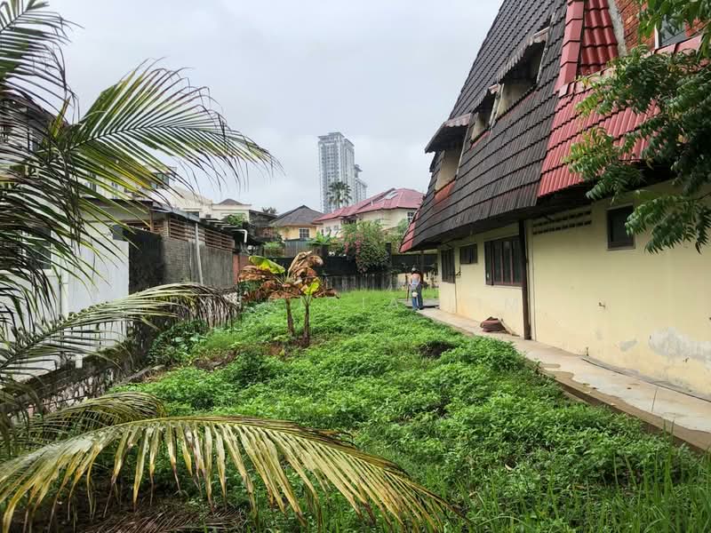 Tanah Banglo untuk Dijual di Taman Yarl (Jalan Klang Lama (Old Klang Road)) - Patricia Lim - Exterior - PropertyGuru.com.my