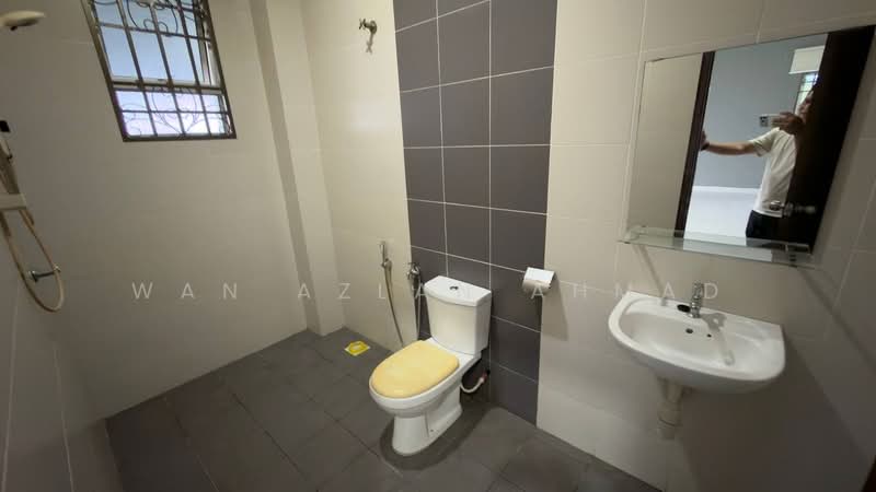 2-storey Terraced House for Sale in Sepang (Selangor) - Wan Azlan Ahmad - PropertyGuru.com.my