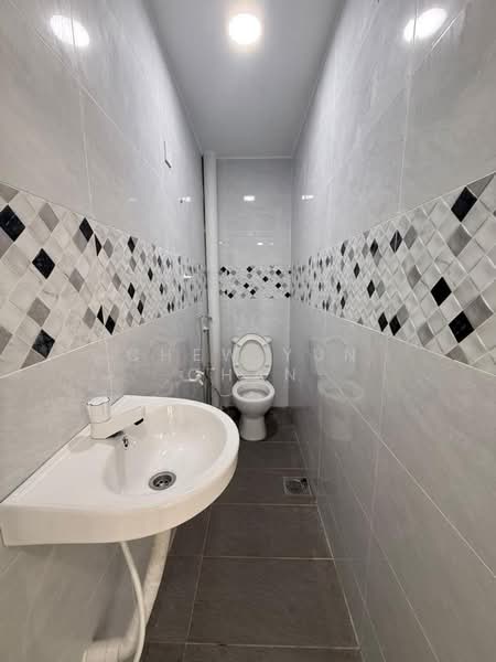 2-storey Terraced House for Sale in Taman Damai Jaya (Skudai) - Chew Yun Chan - Bathroom - PropertyGuru.com.my