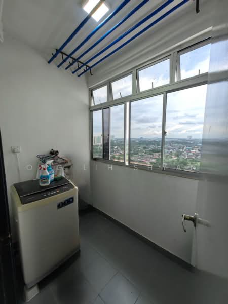 Servis Apartment untuk Dijual di Pandan Residence 2 - Ong Lih Shyan - Balcony - PropertyGuru.com.my