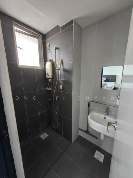 Servis Apartment untuk Dijual di Pandan Residence 2 - Ong Lih Shyan - Bathroom - PropertyGuru.com.my