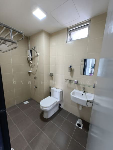 Servis Apartment untuk Dijual di Pandan Residence 2 - Ong Lih Shyan - Bathroom - PropertyGuru.com.my