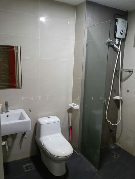 Condominium for Rent at The Raffles Suites - Phelicia Lee - Bathroom - PropertyGuru.com.my