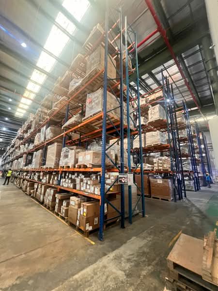 Factory for Rent in Kawasan Perindustrian Batu Kawan (Simpang Ampat) - Crystal Tee - Interior - PropertyGuru.com.my