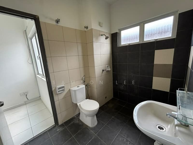 Rumah Teres 2-Tingkat untuk Dijual di Bandar Tasik Puteri (Rawang) - Samson Lee - Bathroom - PropertyGuru.com.my