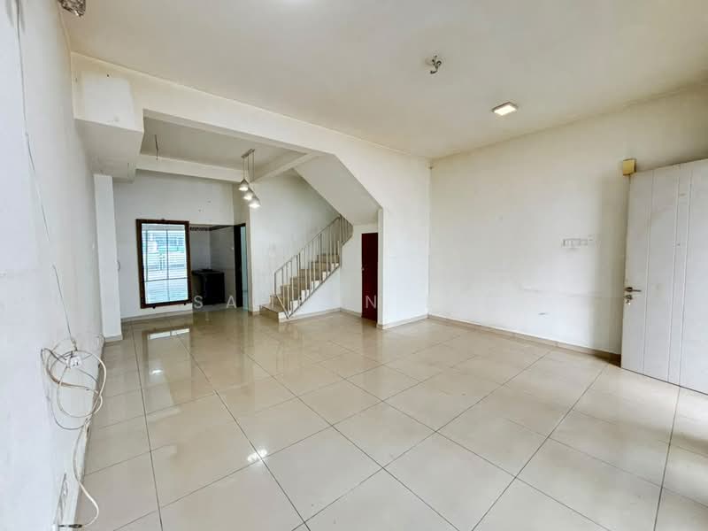 Rumah Teres 2-Tingkat untuk Dijual di Bandar Tasik Puteri (Rawang) - Samson Lee - Living Room - PropertyGuru.com.my
