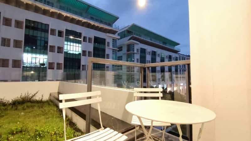 Kondominium untuk Dijual di Boulevard Residence - Mel Wong - Balcony - PropertyGuru.com.my