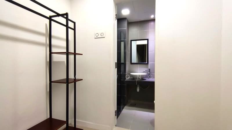 Kondominium untuk Dijual di Boulevard Residence - Mel Wong - Bathroom - PropertyGuru.com.my