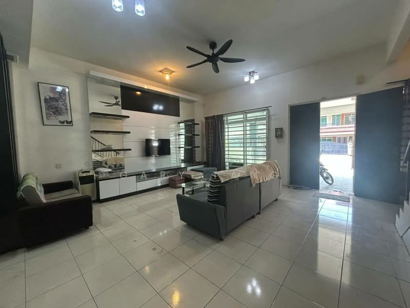 Rumah Teres 2 Tingkat untuk Dijual di Bandar Cyber Ipoh (Bandar Siber) (Ipoh) - Gary Tang - Living Room - PropertyGuru.com.my