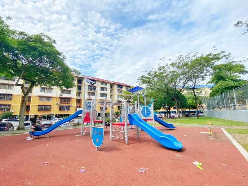 Rumah Flat untuk Dijual di Gugusan Semarak - Hairul Azmi - Exterior - PropertyGuru.com.my