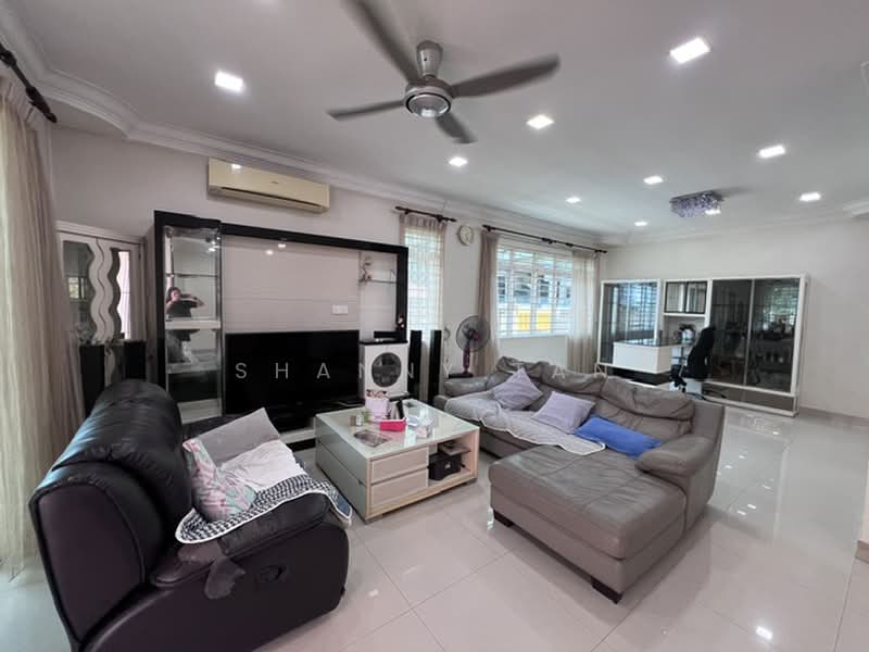 Rumah Teres 2 Tingkat untuk Dijual di Seri Sungai Long (Kajang) - Shanny Tan - Living Room - PropertyGuru.com.my
