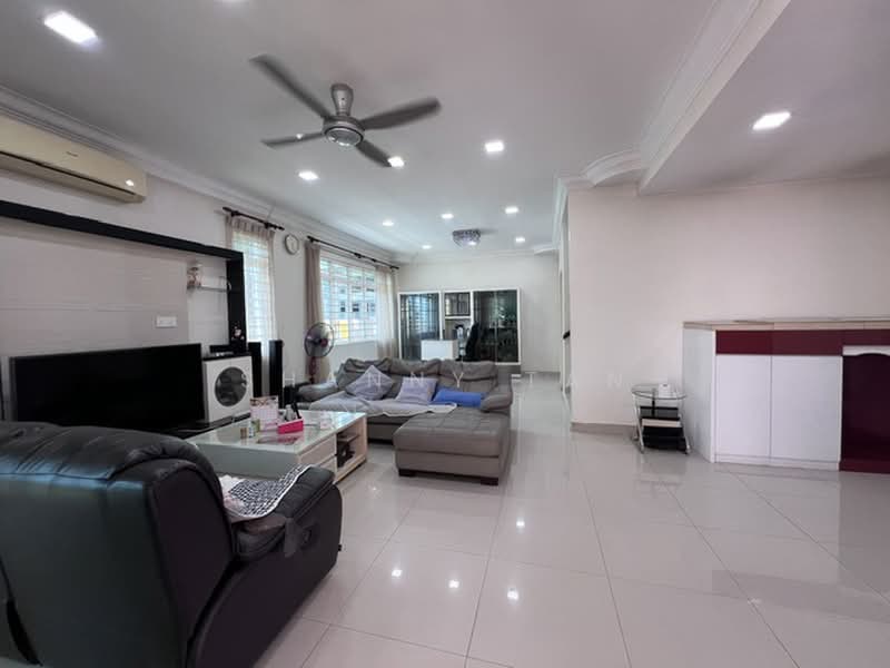 Rumah Teres 2 Tingkat untuk Dijual di Seri Sungai Long (Kajang) - Shanny Tan - Living Room - PropertyGuru.com.my