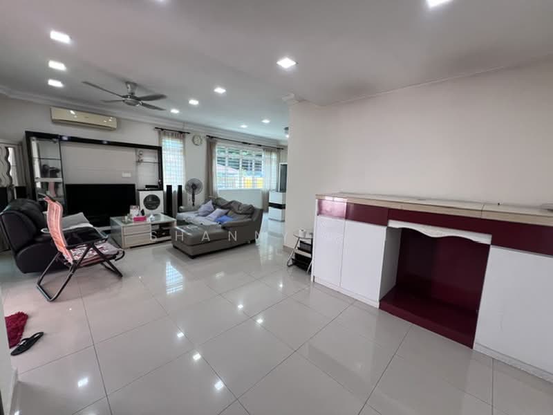 Rumah Teres 2 Tingkat untuk Dijual di Seri Sungai Long (Kajang) - Shanny Tan - Living Room - PropertyGuru.com.my