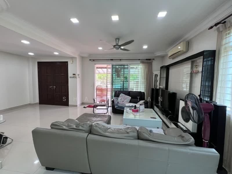 Rumah Teres 2 Tingkat untuk Dijual di Seri Sungai Long (Kajang) - Shanny Tan - Living Room - PropertyGuru.com.my