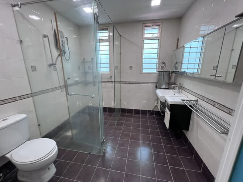 Rumah Teres 2 Tingkat untuk Dijual di Seri Sungai Long (Kajang) - Shanny Tan - Bathroom - PropertyGuru.com.my