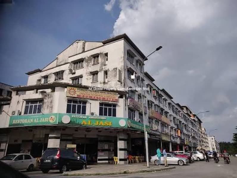 Shop for Sale in Seksyen 15 (Shah Alam) - Lenz Tee - Exterior - PropertyGuru.com.my