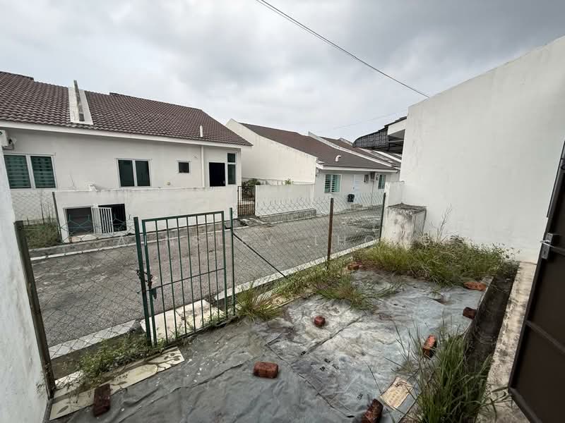 1-storey Terraced House for Sale in Ipoh (Perak) - Ainsley Thong - Exterior - PropertyGuru.com.my