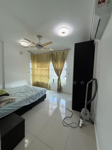 Kondominium untuk Dijual di Ujana Executive Apartment - Eden Choo - Bedroom - PropertyGuru.com.my