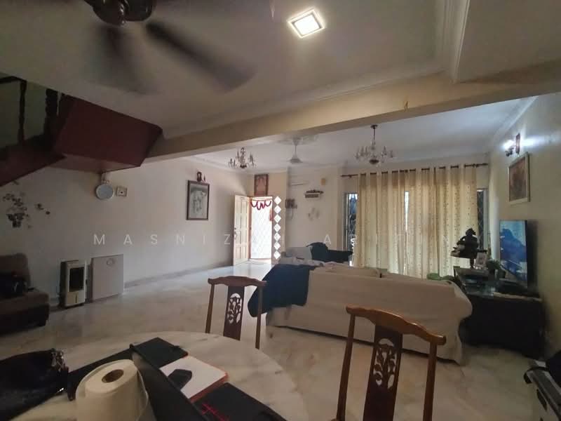 Rumah Teres 2 Tingkat untuk Dijual di Taman Sri Watan (Ampang) - Masnizah Arifin - Living Room - PropertyGuru.com.my