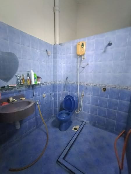 Rumah Teres 2 Tingkat untuk Dijual di Taman Sri Watan (Ampang) - Masnizah Arifin - Bathroom - PropertyGuru.com.my