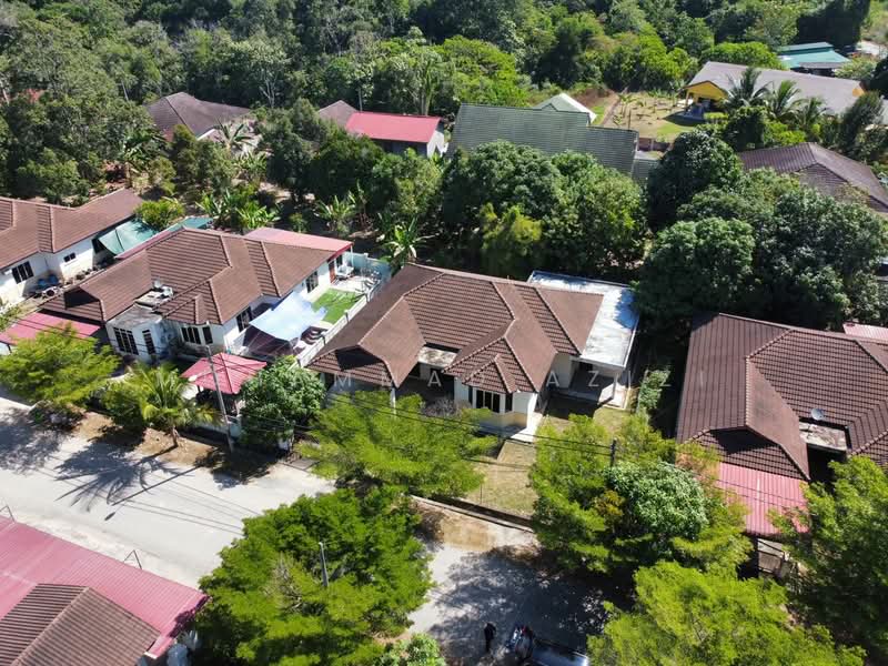Bungalow for Sale in Bandar Baru (Temerloh) - Mohammad Azizi - PropertyGuru.com.my