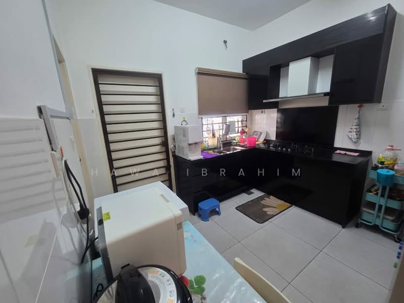 2-storey Terraced House for Sale in Nilai Impian (Nilai) - Hawa Ibrahim - Kitchen - PropertyGuru.com.my