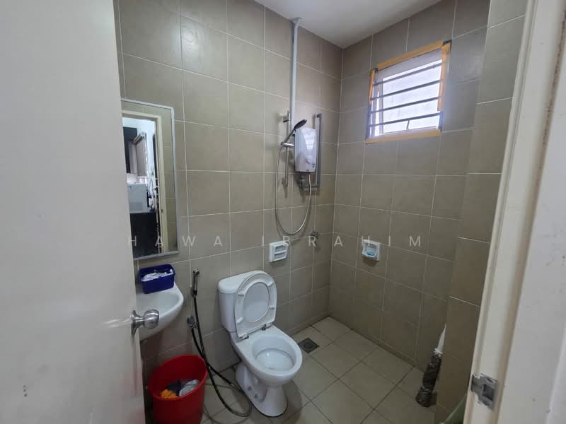 2-storey Terraced House for Sale in Nilai Impian (Nilai) - Hawa Ibrahim - Bathroom - PropertyGuru.com.my