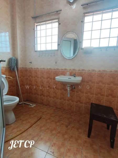 Rumah Teres 2 Tingkat untuk Dijual di Klang (Selangor) - Willy Ling - Bathroom - PropertyGuru.com.my