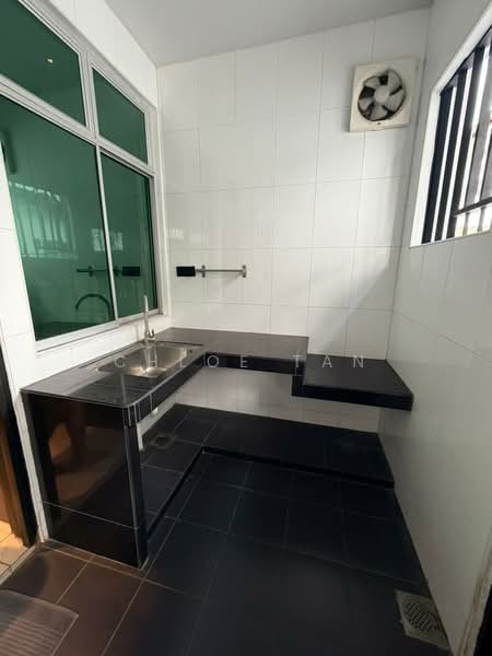2-storey Terraced House for Sale in Setia Indah (Setia Alam) - Chloe Tan - Kitchen - PropertyGuru.com.my
