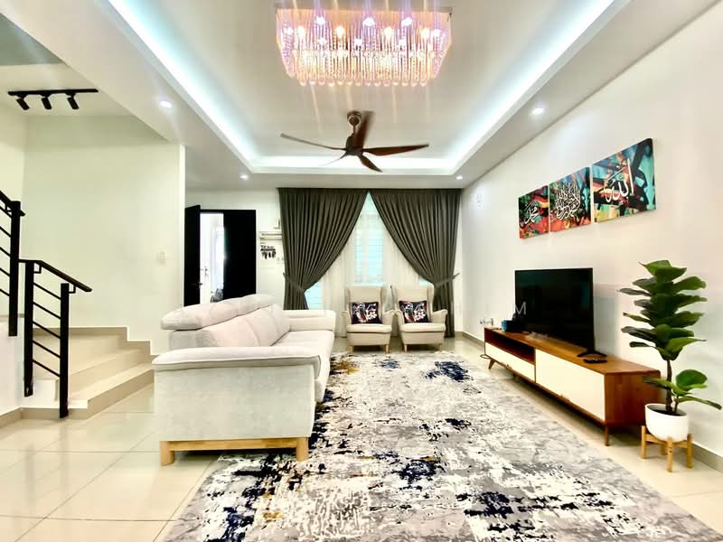 2-storey Terraced House for Sale in Taman Bangi Avenue (Bangi) - Azli Ibrahim - Living Room - PropertyGuru.com.my