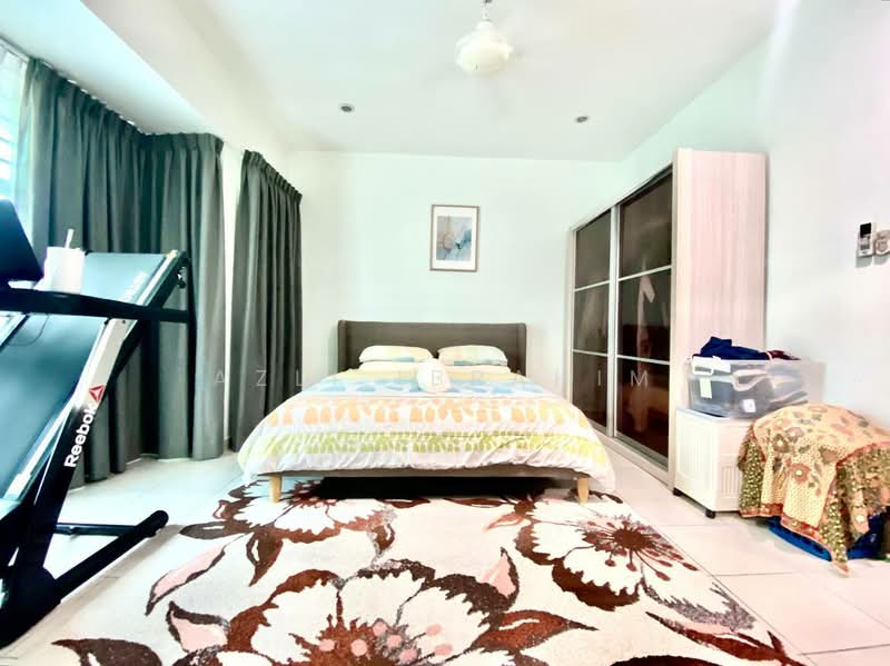 2-storey Terraced House for Sale in Taman Bangi Avenue (Bangi) - Azli Ibrahim - Bedroom - PropertyGuru.com.my