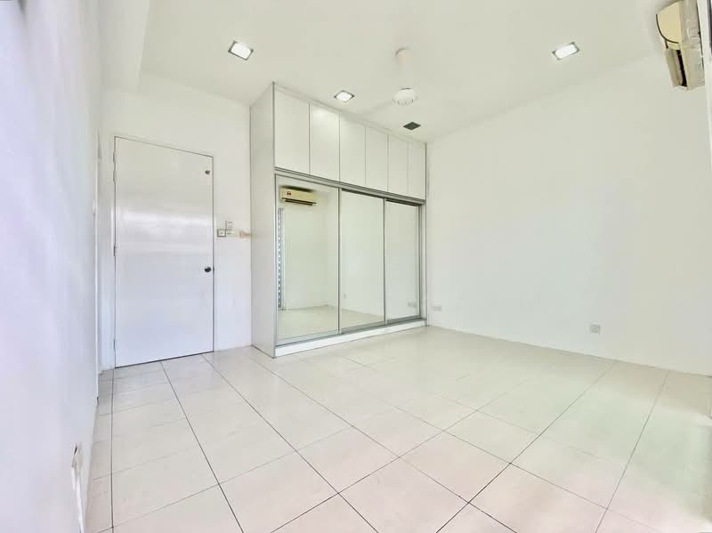 2-storey Terraced House for Sale in Taman Nadayu 92 (Kajang) - Zaffur Nazri - Bedroom - PropertyGuru.com.my