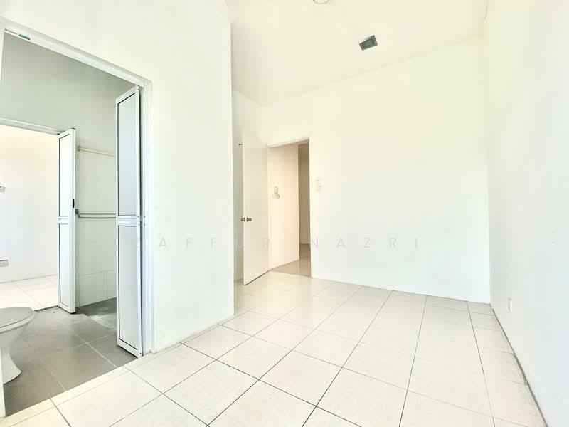 2-storey Terraced House for Sale in Taman Nadayu 92 (Kajang) - Zaffur Nazri - Bathroom - PropertyGuru.com.my