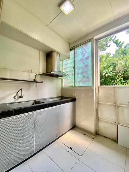 2-storey Terraced House for Sale in Taman Nadayu 92 (Kajang) - Zaffur Nazri - Kitchen - PropertyGuru.com.my