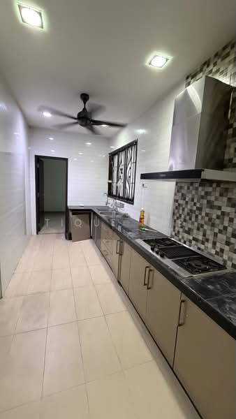 Rumah Berkembar untuk Dijual di Subang Jaya (Selangor) - Tique Ewe - PropertyGuru.com.my