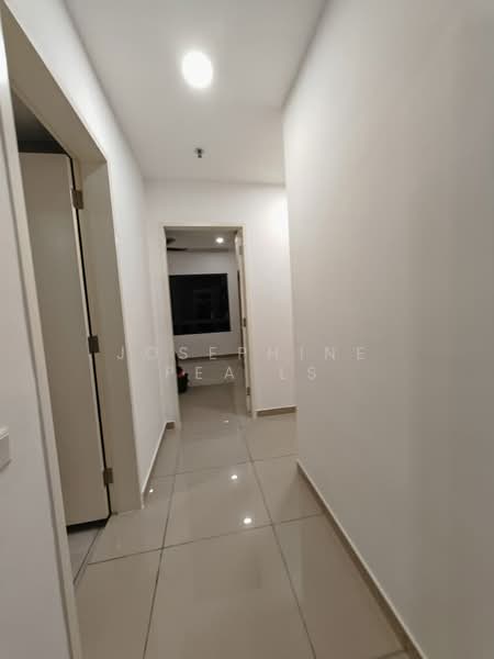 Servis Apartment untuk Disewa di D'Erica - Josephine Pea LS - Corridor - PropertyGuru.com.my