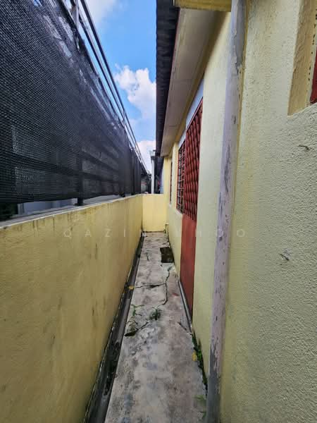 1-storey Terraced House for Sale in Kelebang (Ipoh) - Qazin Khoo - Exterior - PropertyGuru.com.my