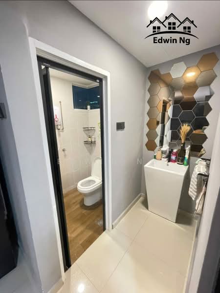 Kondominium untuk Dijual di The Uban Residence - Edwin Ng - Bathroom - PropertyGuru.com.my