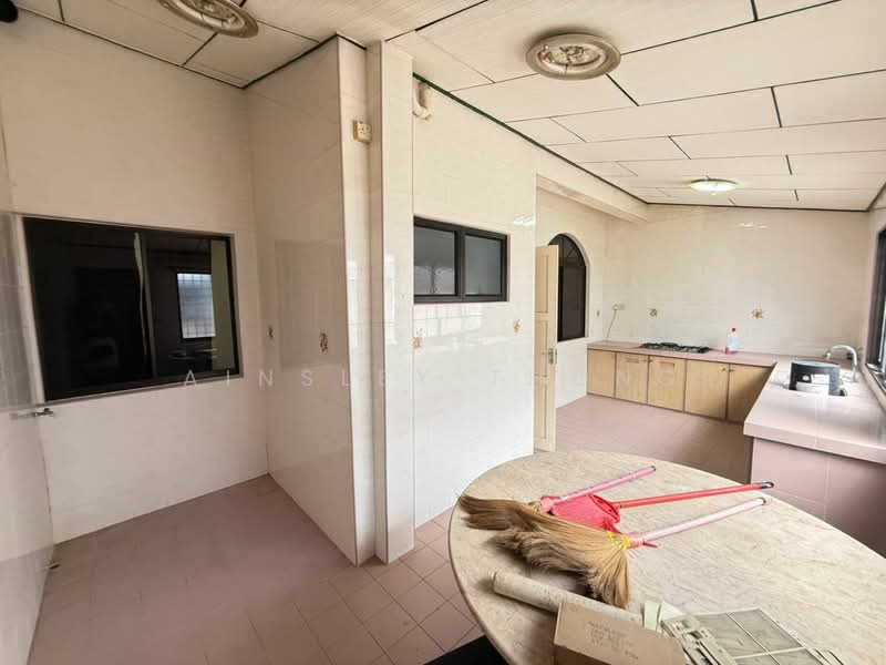 2-storey Terraced House for Sale in Taman Song Choon (Ipoh) - Ainsley Thong - Kitchen - PropertyGuru.com.my