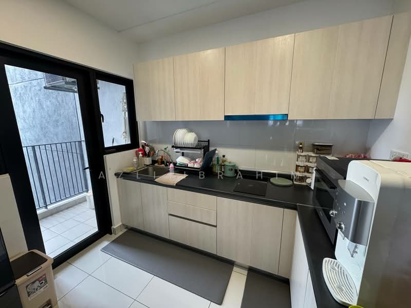 Service Residence for Sale at Parc 3 - Azli Ibrahim - Kitchen - PropertyGuru.com.my
