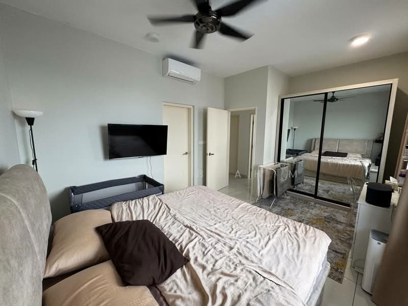 Service Residence for Sale at Parc 3 - Azli Ibrahim - Bedroom - PropertyGuru.com.my