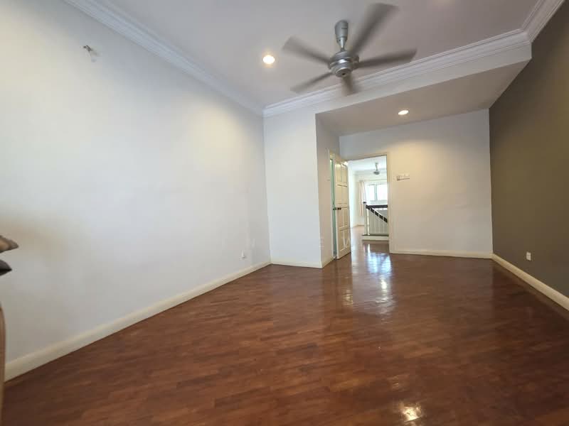 Rumah Berkembar untuk Dijual di Taman Bukit Segar (Cheras) - Ken Lew - Living Room - PropertyGuru.com.my