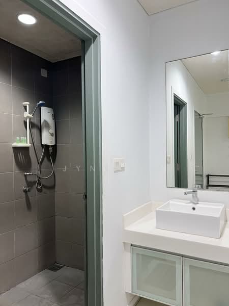 Servis Apartment untuk Disewa di Mercu Summer Suites - Jyne Lim - Bathroom - PropertyGuru.com.my