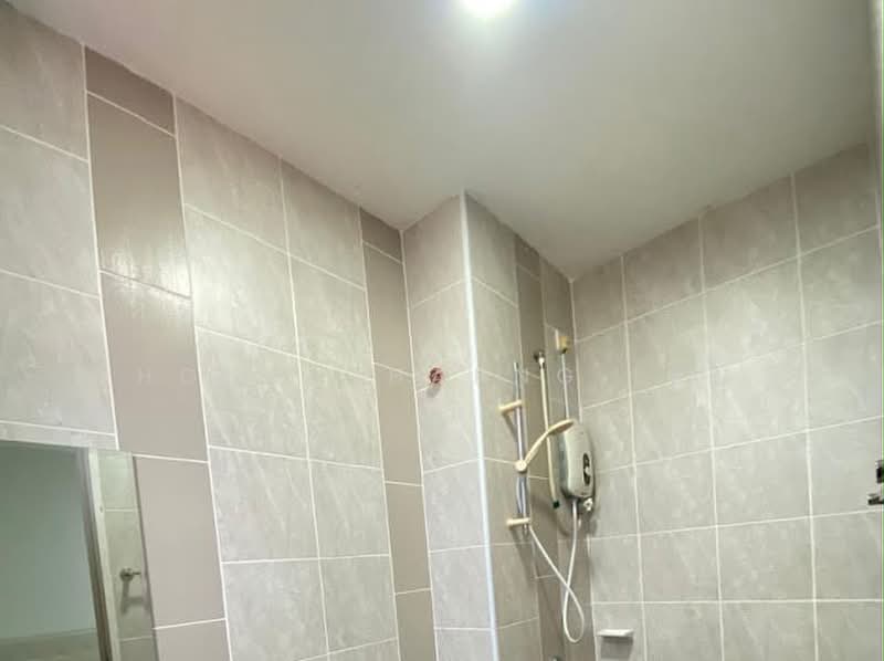 Service Residence for Rent at Sky Breeze Service Apartment - Hong Charng Lee - Bathroom - PropertyGuru.com.my
