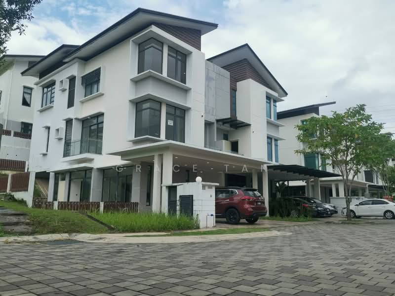 Rumah Berkembar untuk Dijual di Taman Equine (Seri Kembangan) - Grace Tan - PropertyGuru.com.my