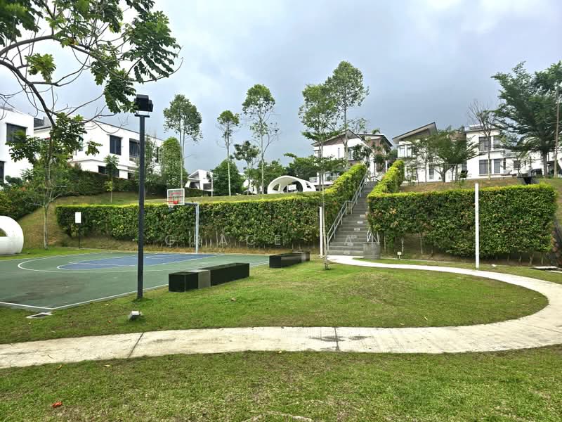 Rumah Berkembar untuk Dijual di Taman Equine (Seri Kembangan) - Grace Tan - PropertyGuru.com.my