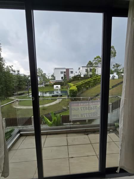 Rumah Berkembar untuk Dijual di Taman Equine (Seri Kembangan) - Grace Tan - PropertyGuru.com.my